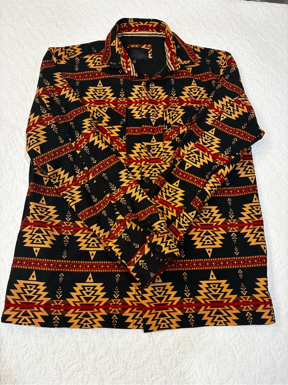 Nomad by Craft + Flow Southwestern Aztec Tribal Print Button Down Shirt Medium